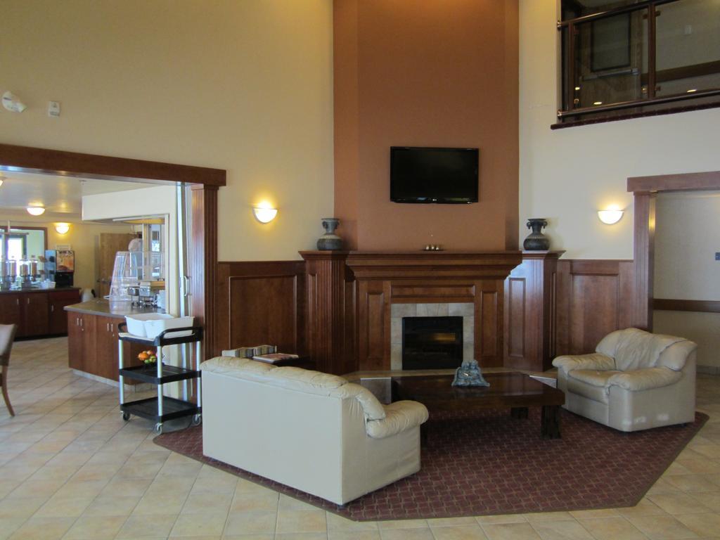 Super 8 By Wyndham Nelson Bc Fort Nelson
