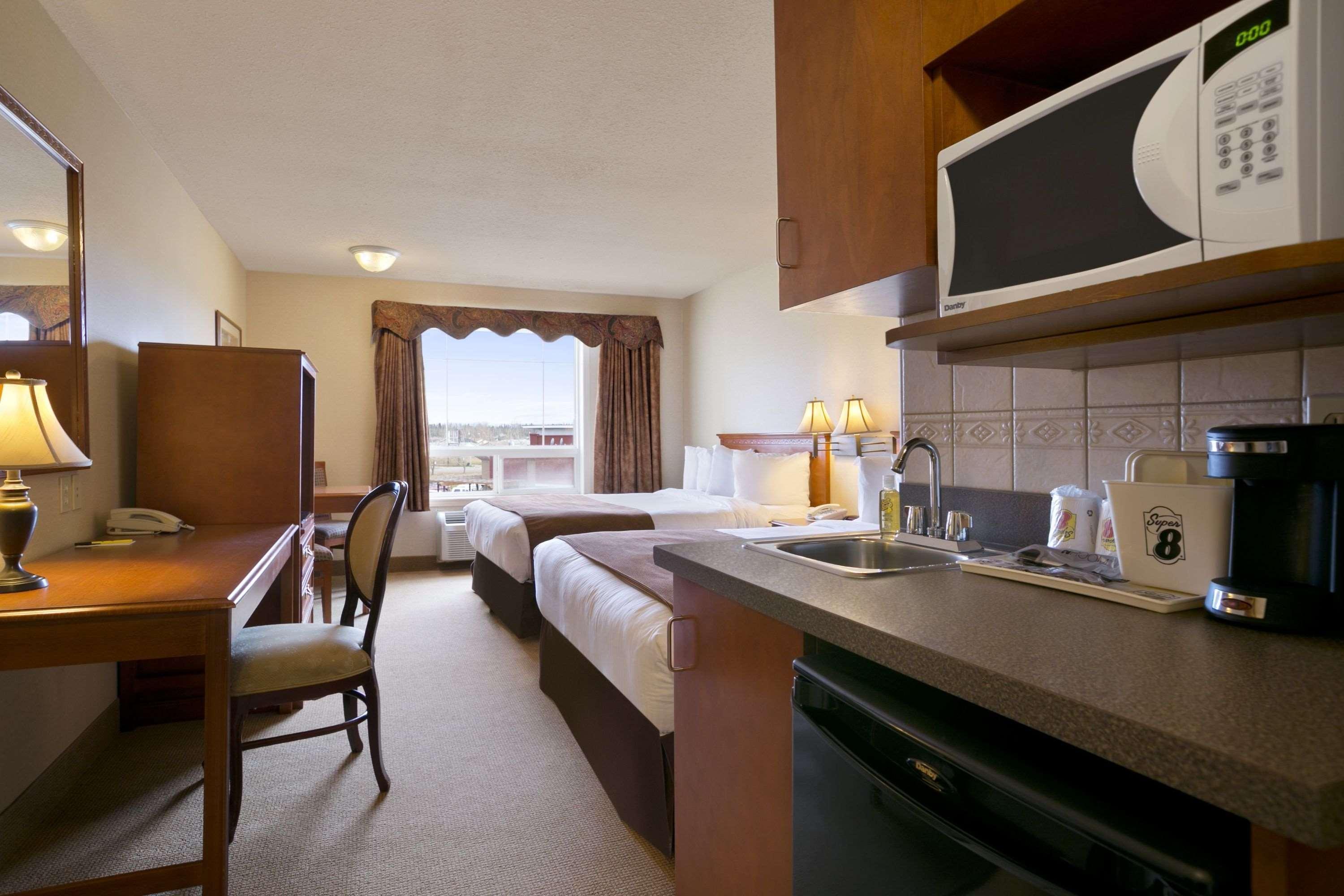 Super 8 By Wyndham Nelson Bc 3* Fort Nelson