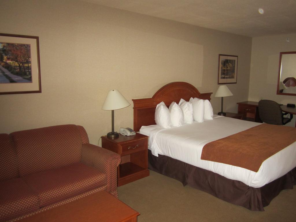 Super 8 By Wyndham Nelson Bc Hotel 3*