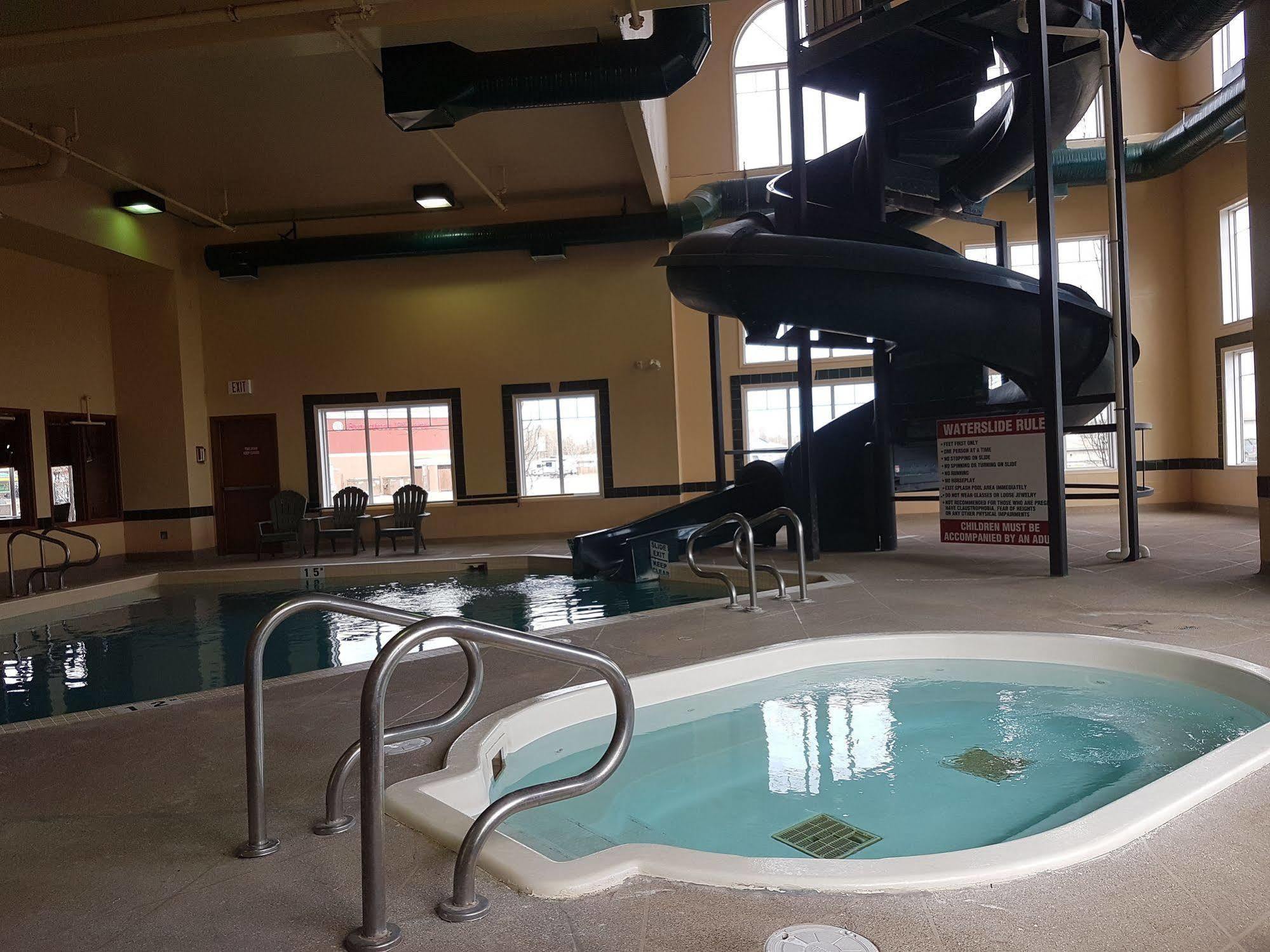 Hotel Super 8 By Wyndham Nelson Bc Fort Nelson