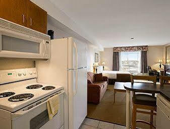 Super 8 By Wyndham Nelson Bc